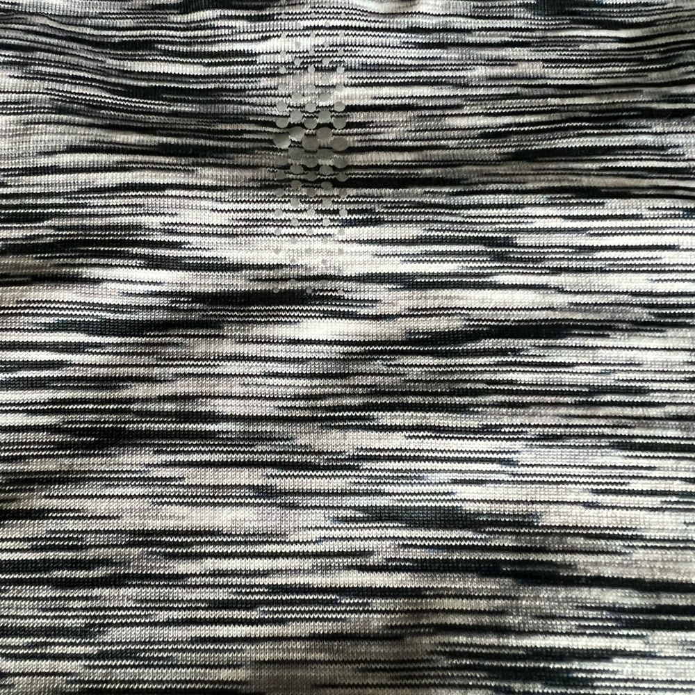 Athleta top medium - Picture 7 of 8